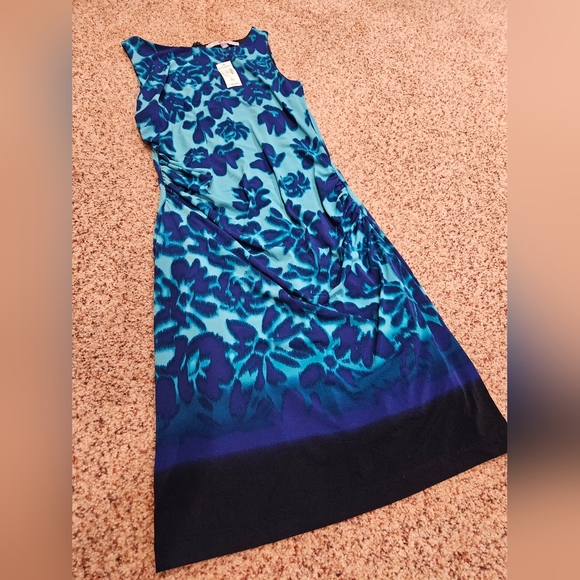 Floral Print A-Line Dress - Picture 2 of 6